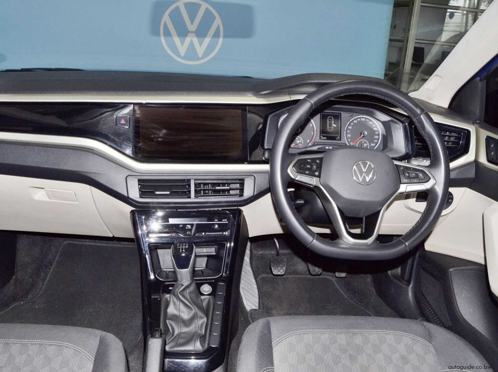 2024 Volkswagen Polo Sedan pictures