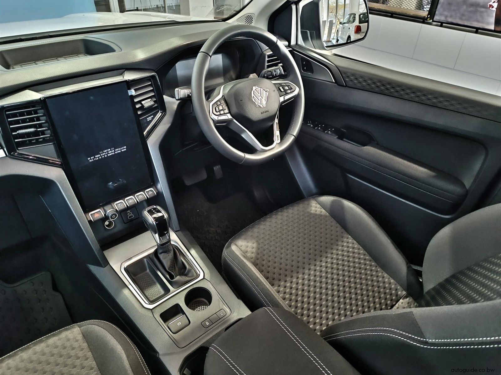 2026 Volkswagen Amarok Life 2.0TDi 125kW pictures