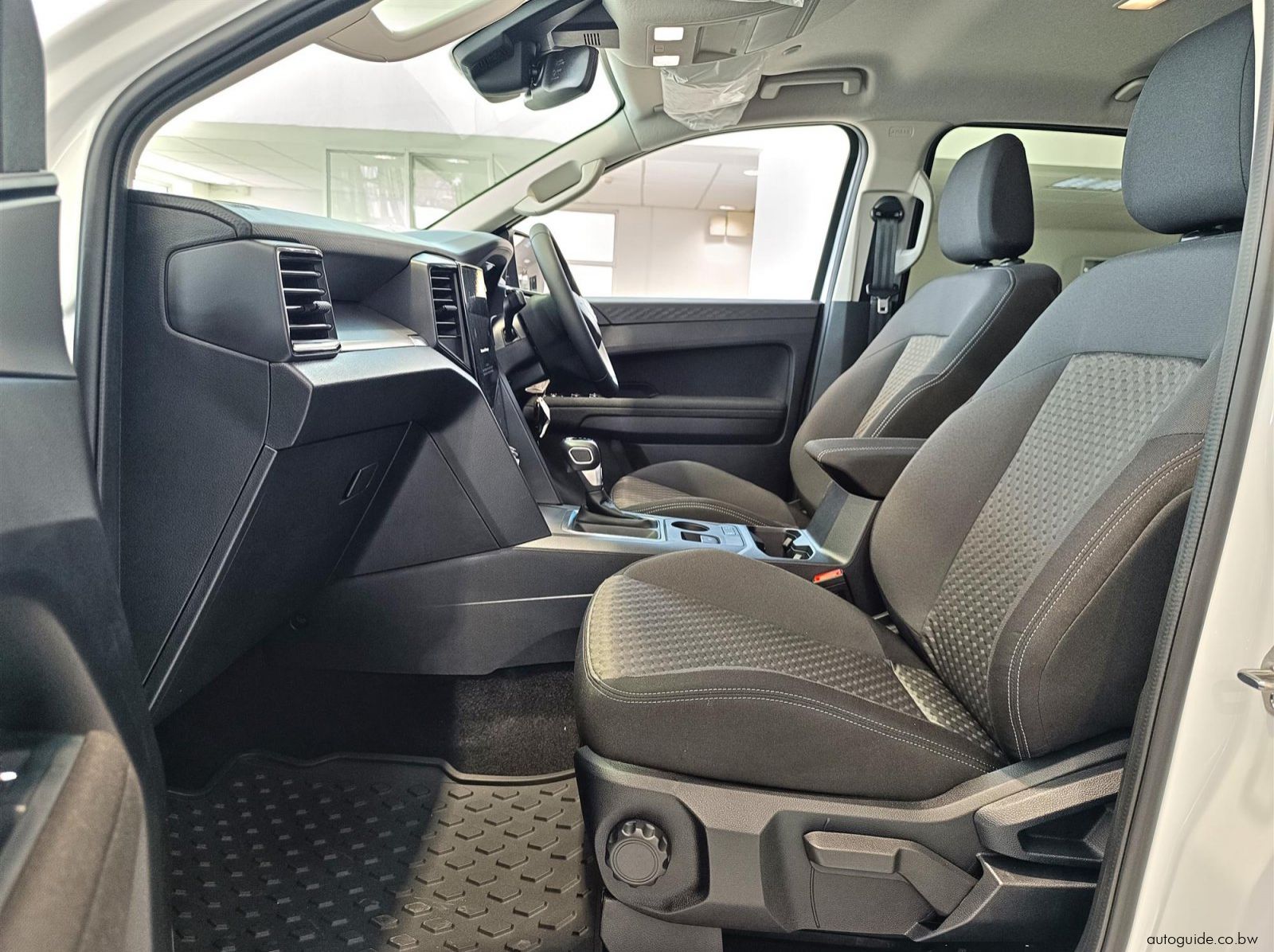 2026 Volkswagen Amarok Life 2.0TDi 125kW pictures