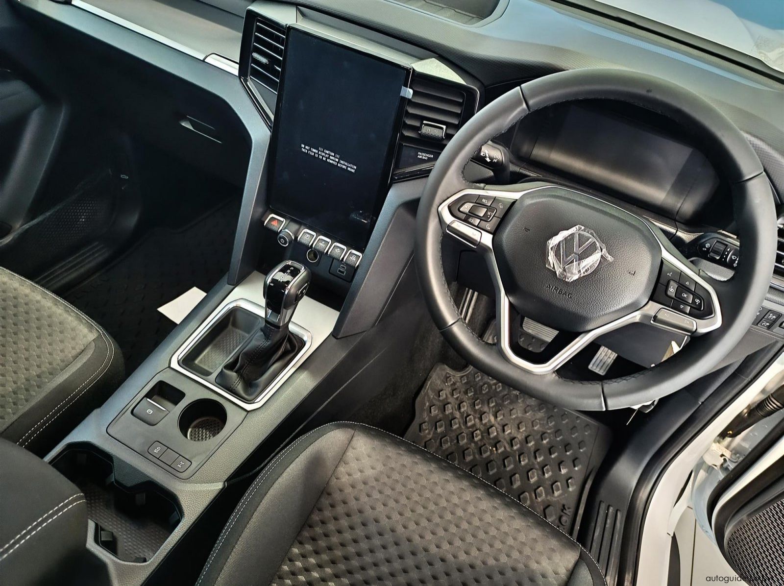 2026 Volkswagen Amarok Life 2.0TDi 125kW pictures