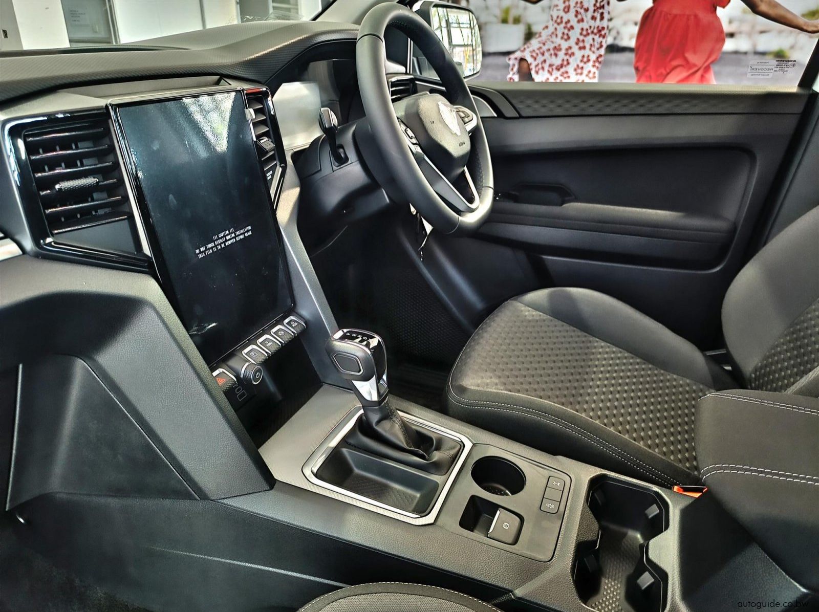 2026 Volkswagen Amarok Life 2.0TDi 125kW pictures