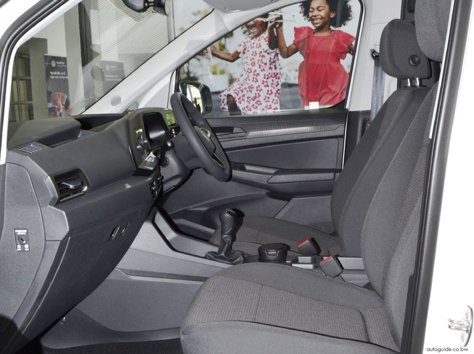 2024 Volkswagen Caddy Panel Van pictures