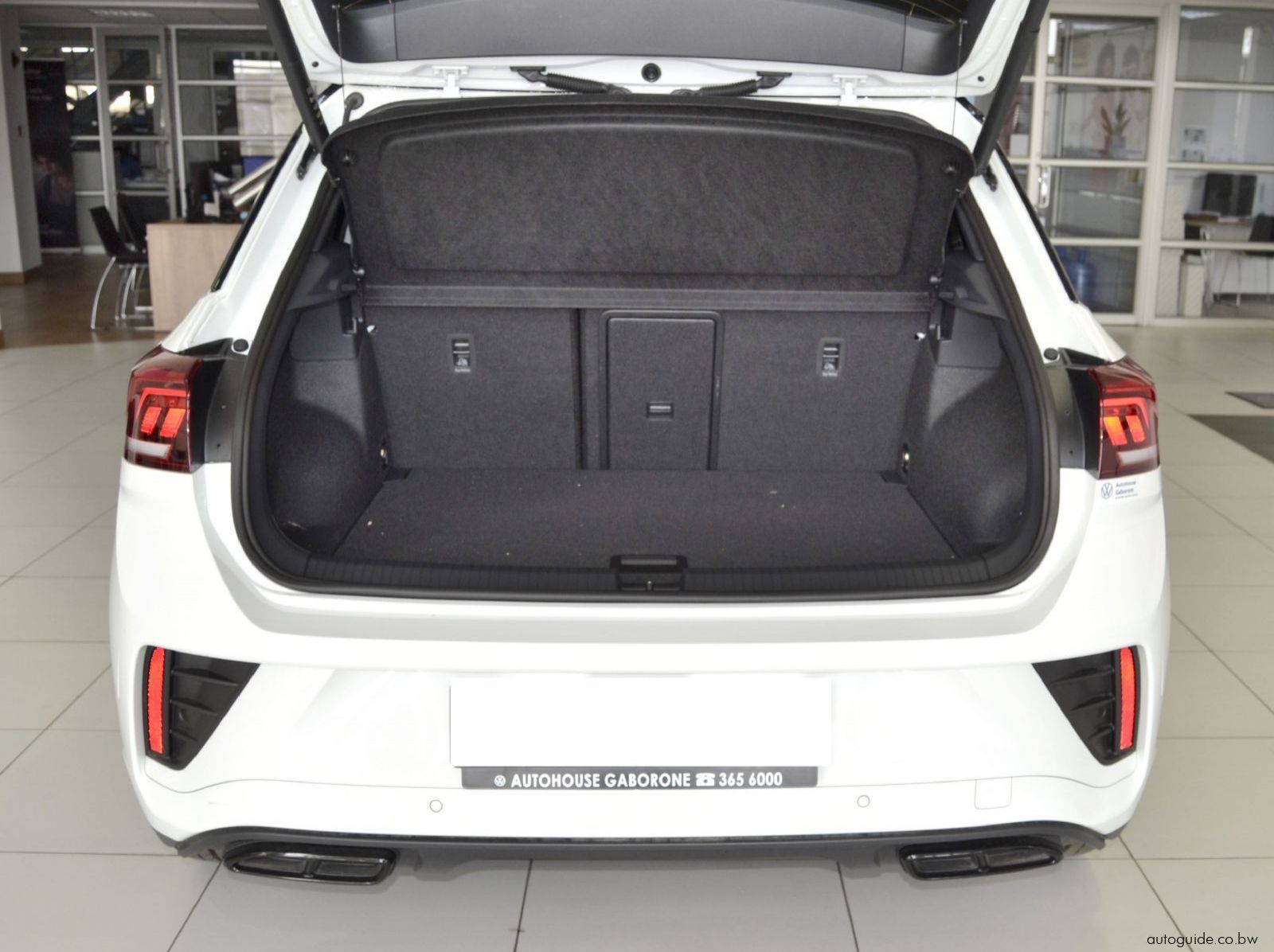 2025 Volkswagen T-Roc 2.0 TSi R-Line pictures