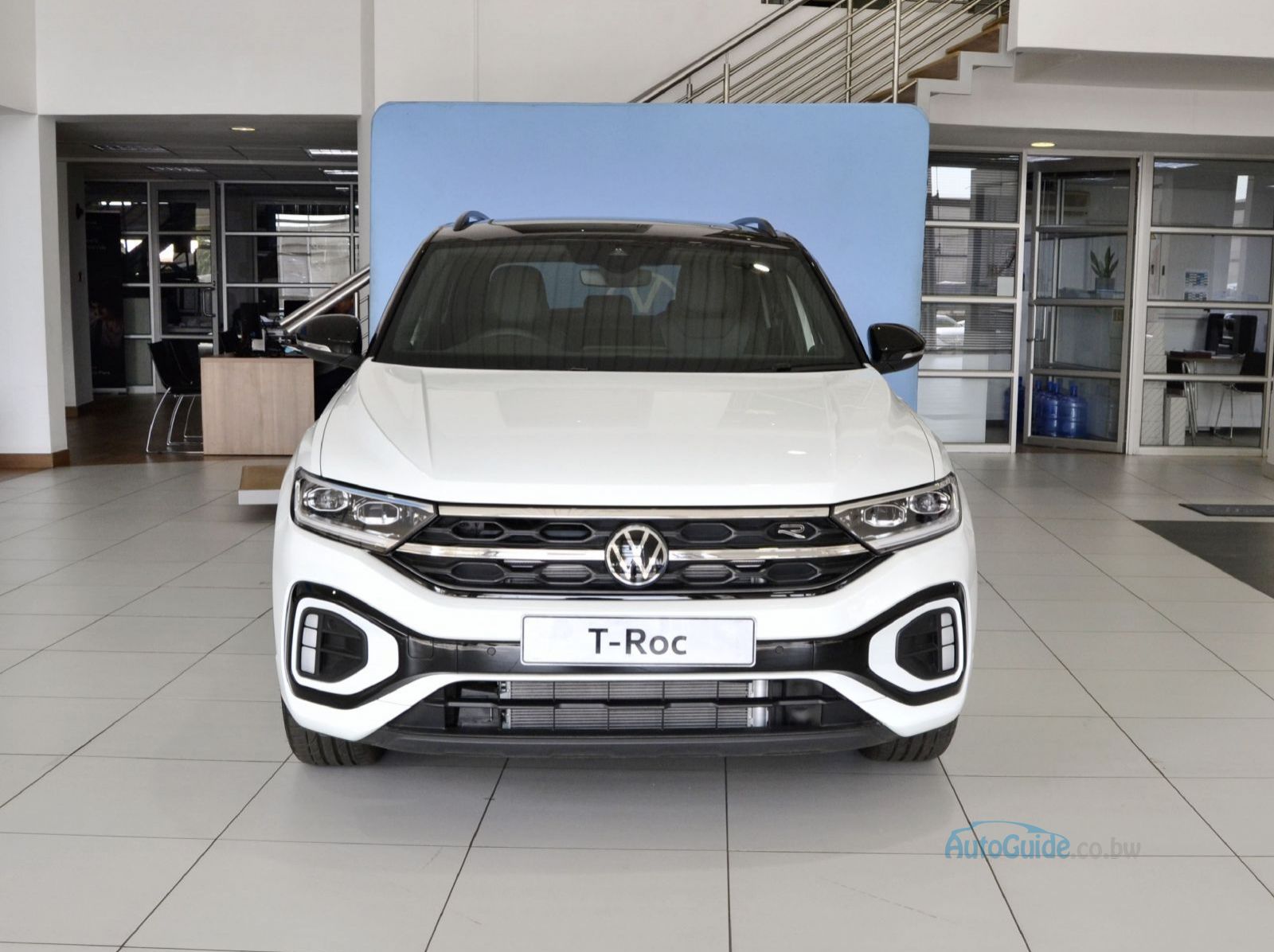 2025 Volkswagen T-Roc 2.0 TSi R-Line pictures