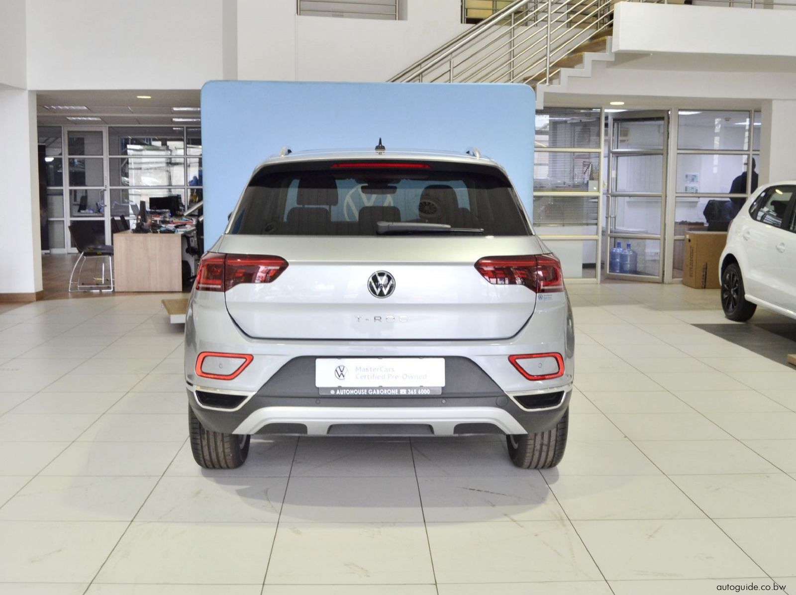 2025 Volkswagen T-Roc TSi Design pictures