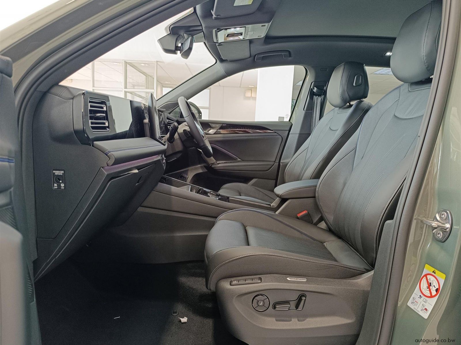 2025 Volkswagen Tiguan 1.4TSi pictures
