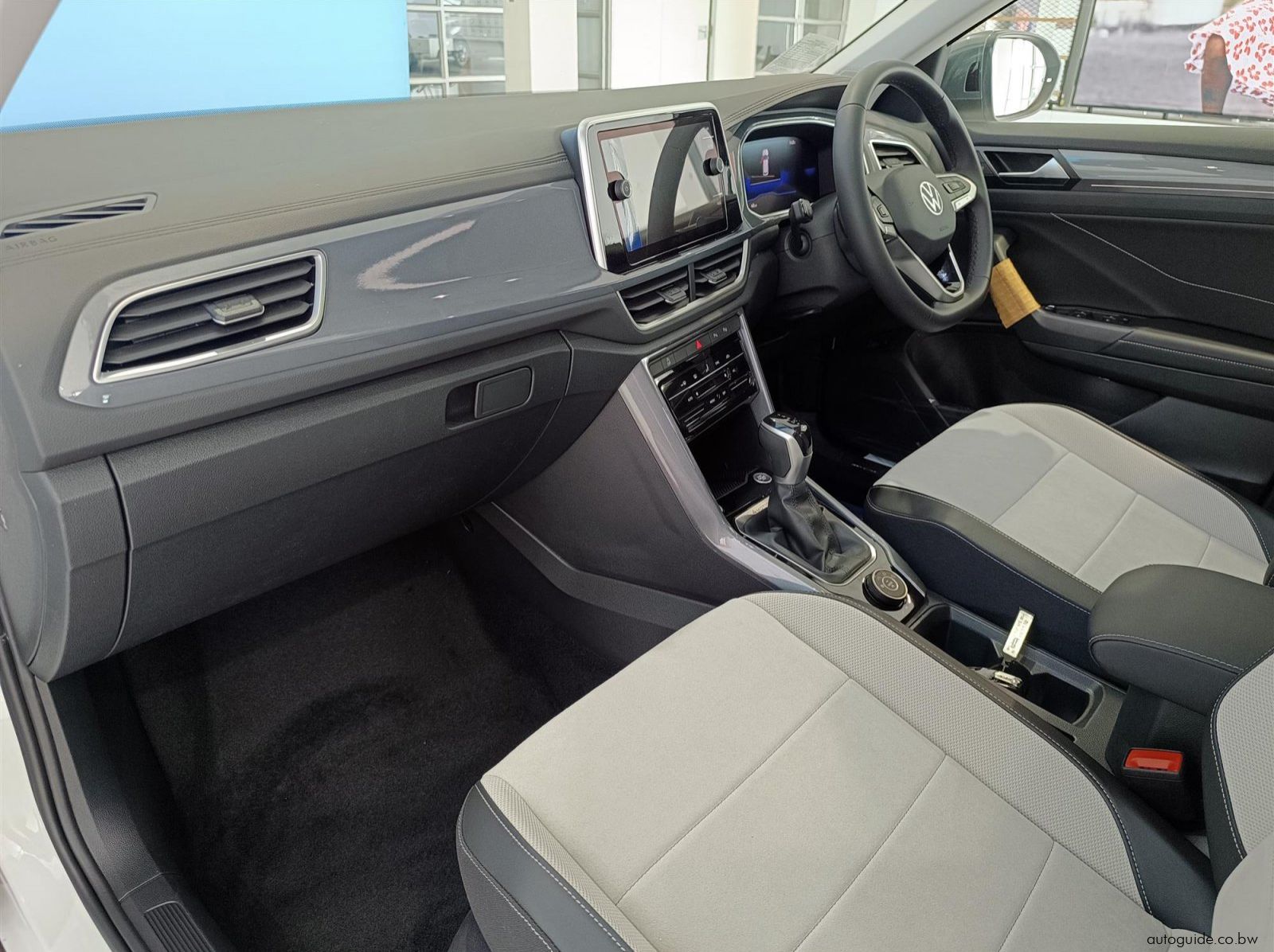 2026 Volkswagen T-Roc 2.0 TSi 4Motion pictures