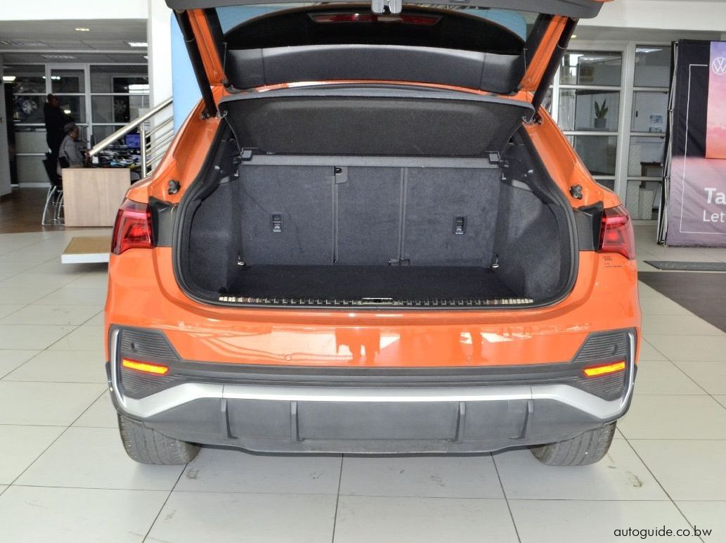 2022 Audi Q3 S-Line 35TFSi pictures