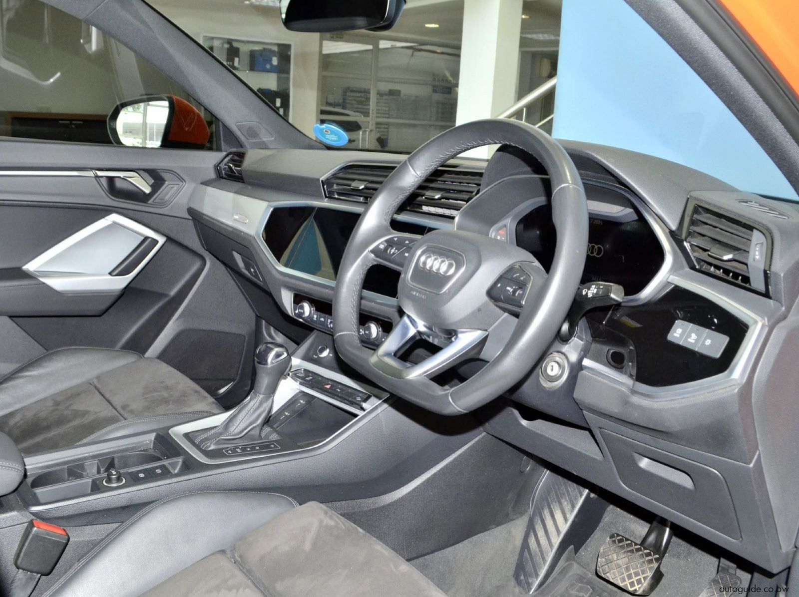 2022 Audi Q3 S-Line 35TFSi pictures