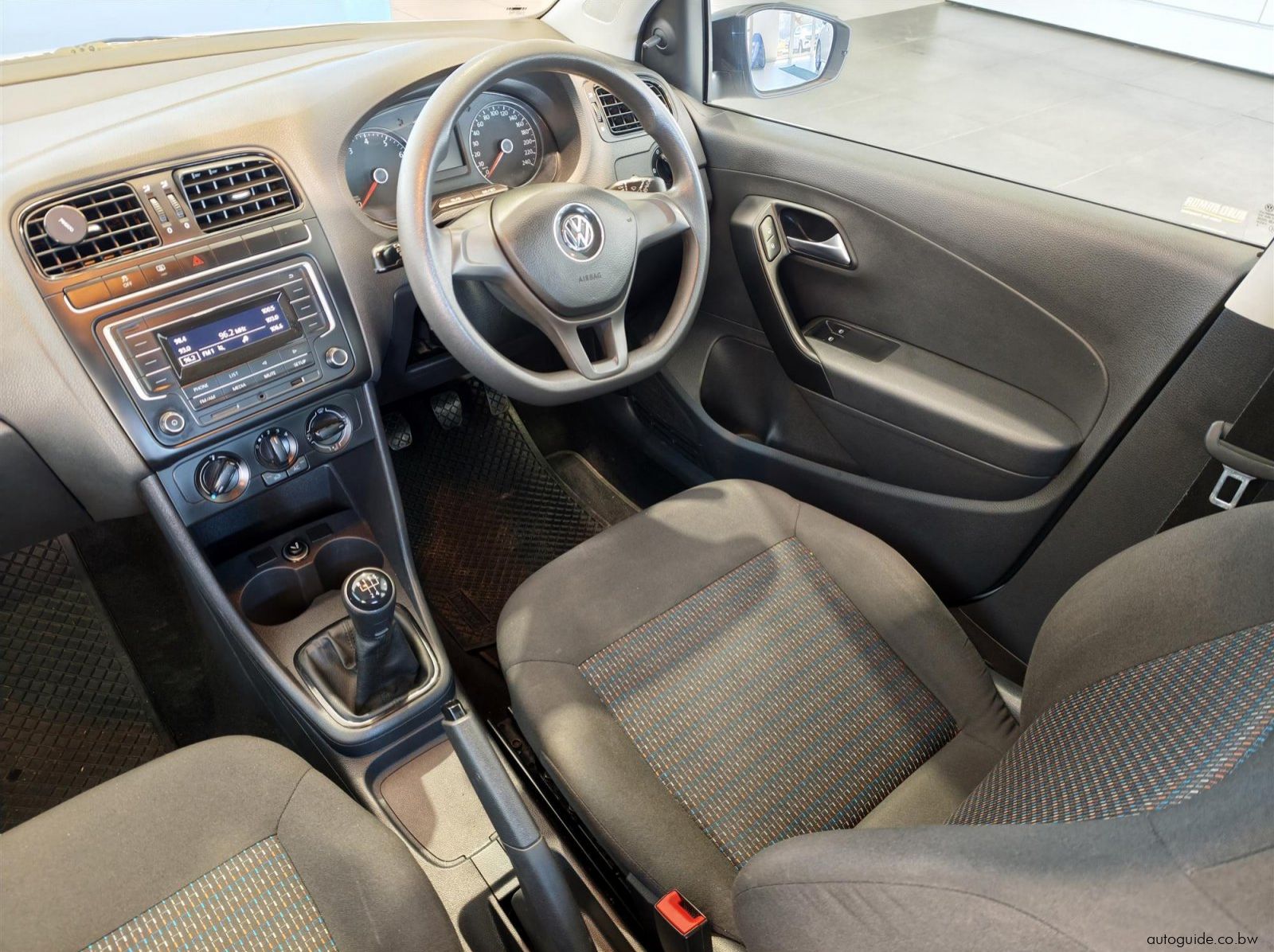 2019 Volkswagen Polo Vivo 1.4 Trendline pictures