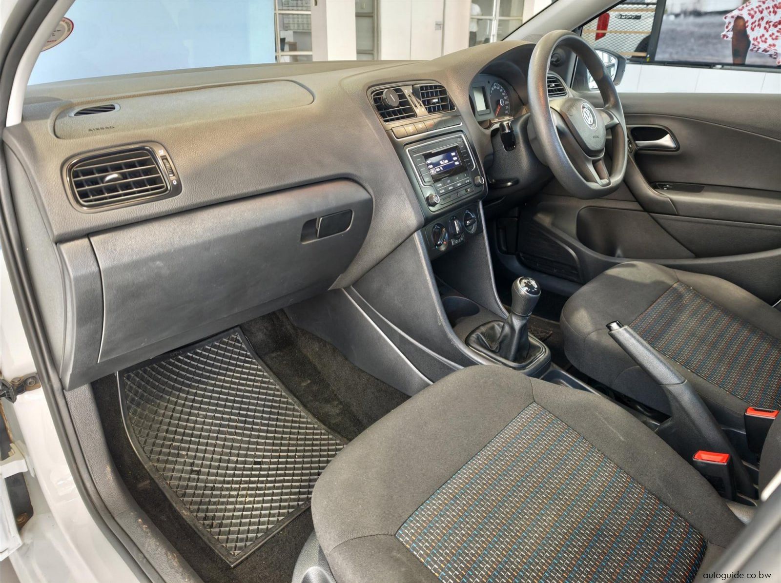 2019 Volkswagen Polo Vivo 1.4 Trendline pictures