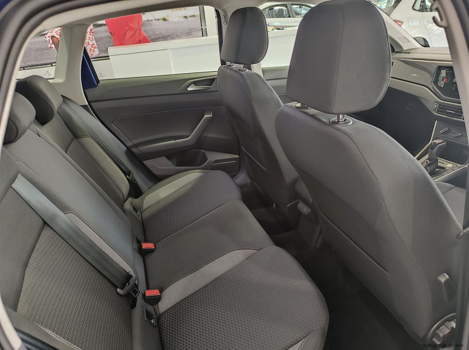 2025 Volkswagen Taigo Life 1.0TSi DSG pictures