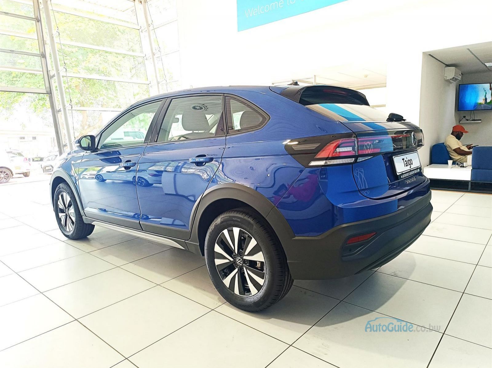 2025 Volkswagen Taigo Life 1.0TSi DSG pictures