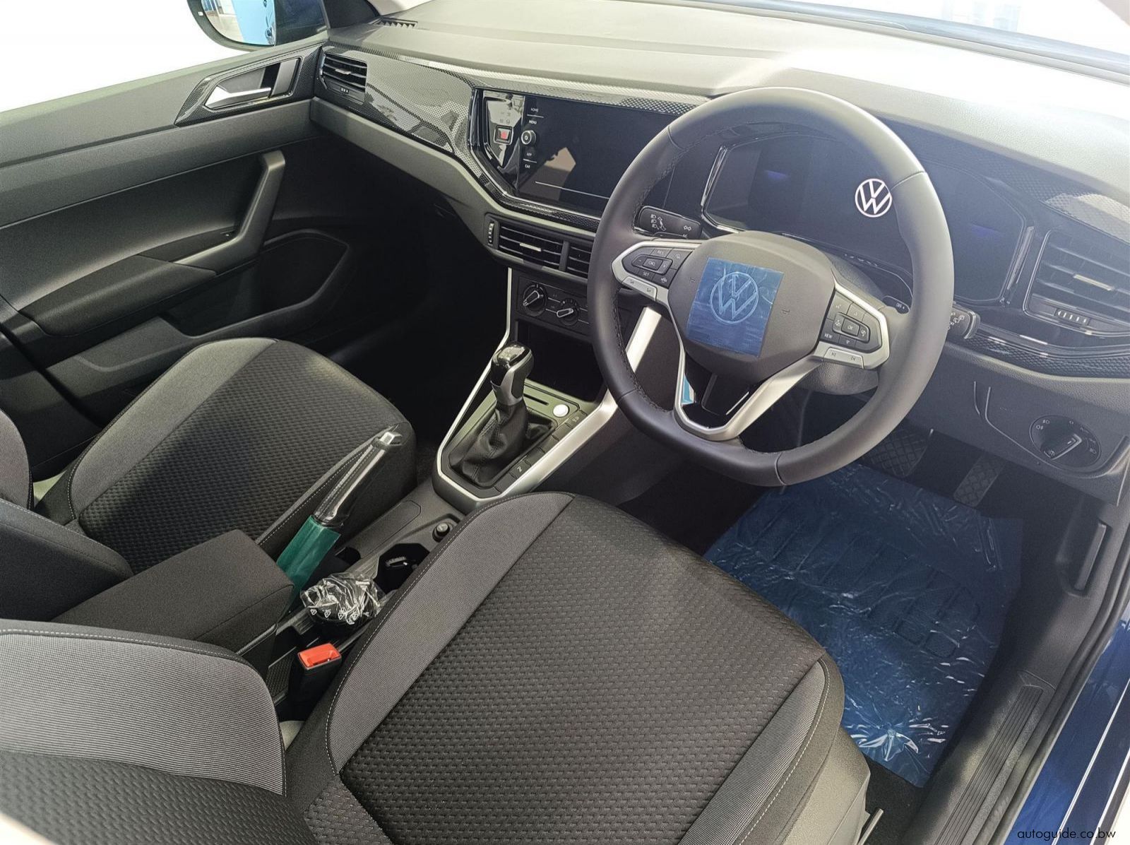 2025 Volkswagen Taigo Life 1.0TSi DSG pictures