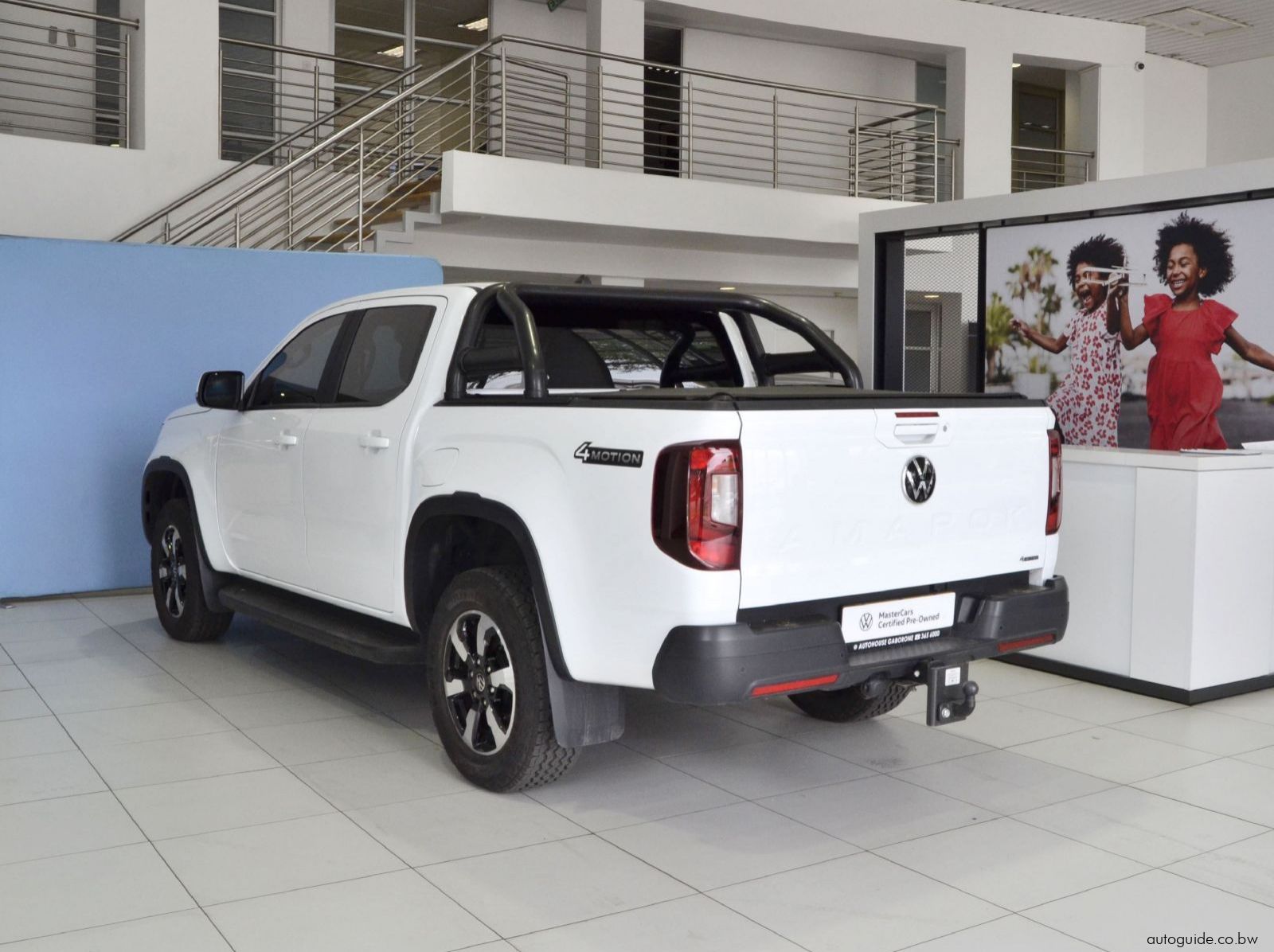 2025 Volkswagen Amarok Life 4Motion pictures