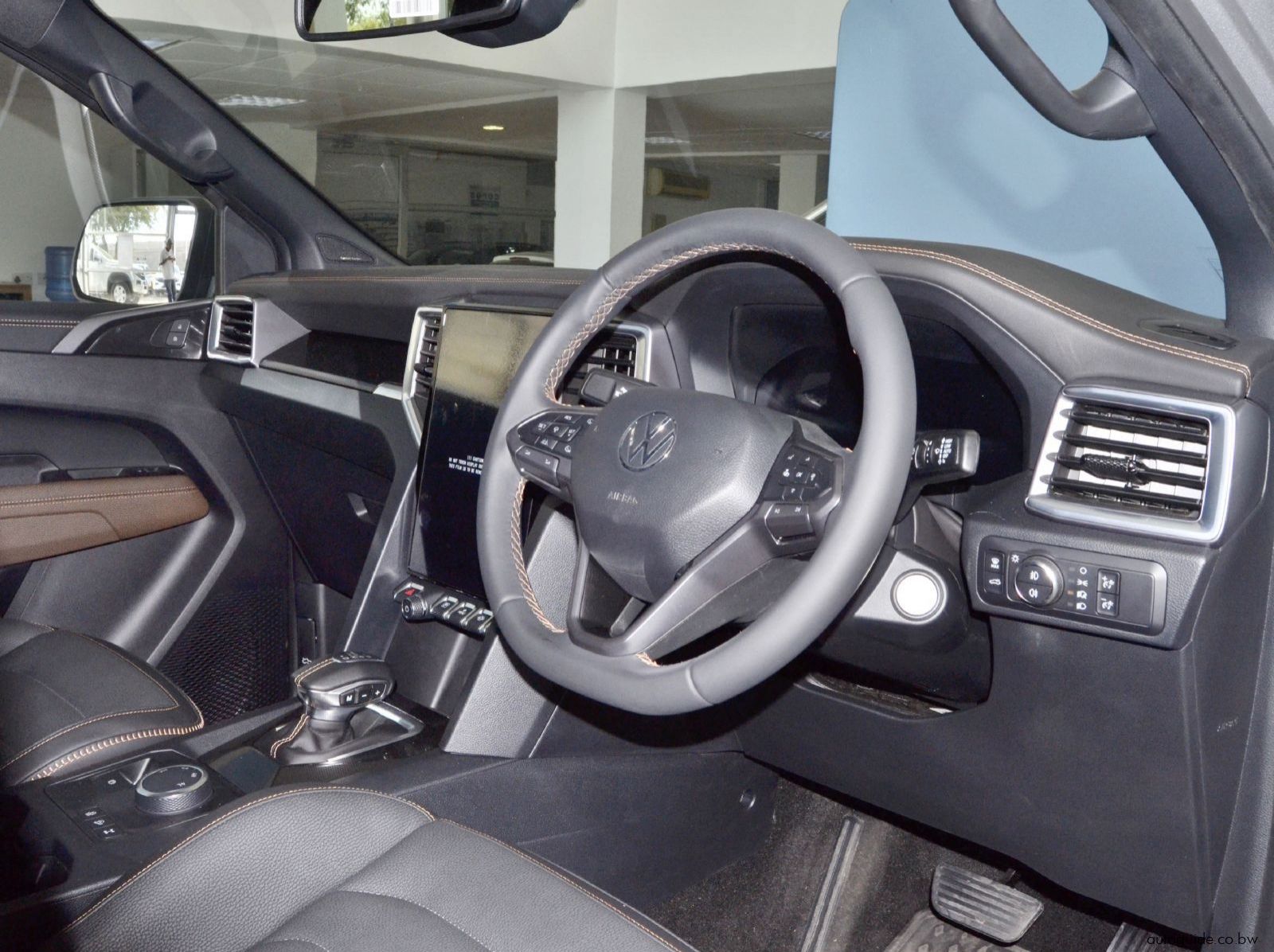 2025 Volkswagen Amarok Pan Americana 4Motion pictures