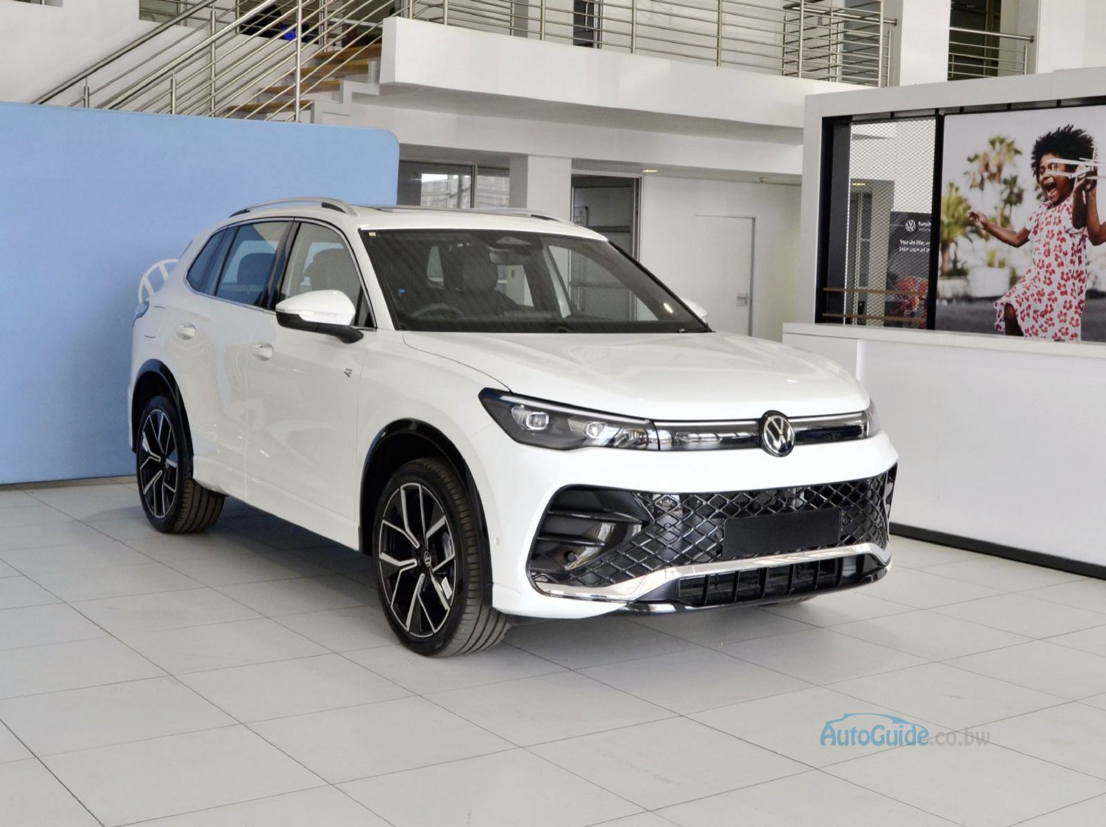 2025 Volkswagen Tiguan 2.0 TDi R-Line pictures