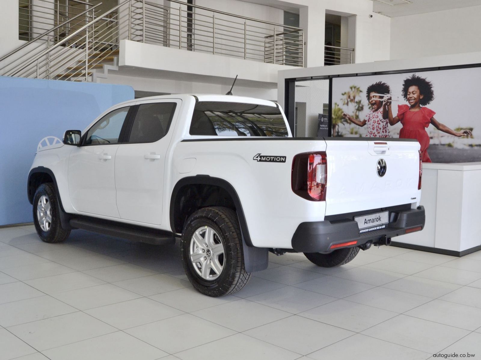 2025 Volkswagen Amarok Life 4Motion pictures