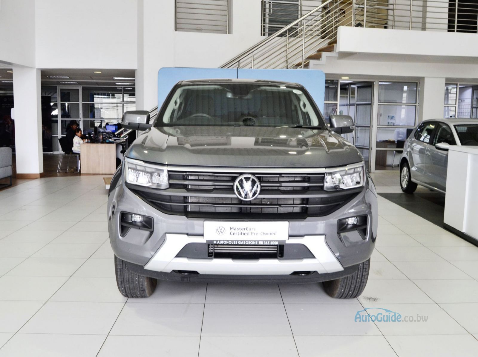 2025 Volkswagen Amarok Life pictures