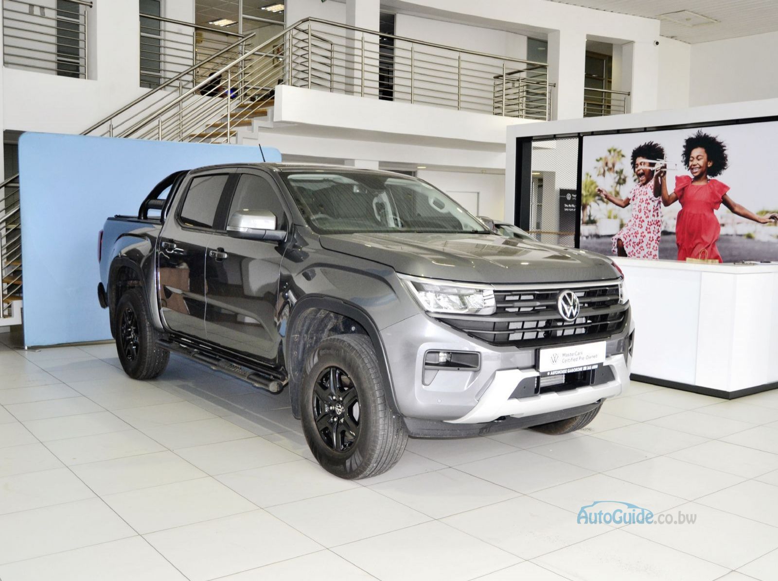 2025 Volkswagen Amarok Life pictures