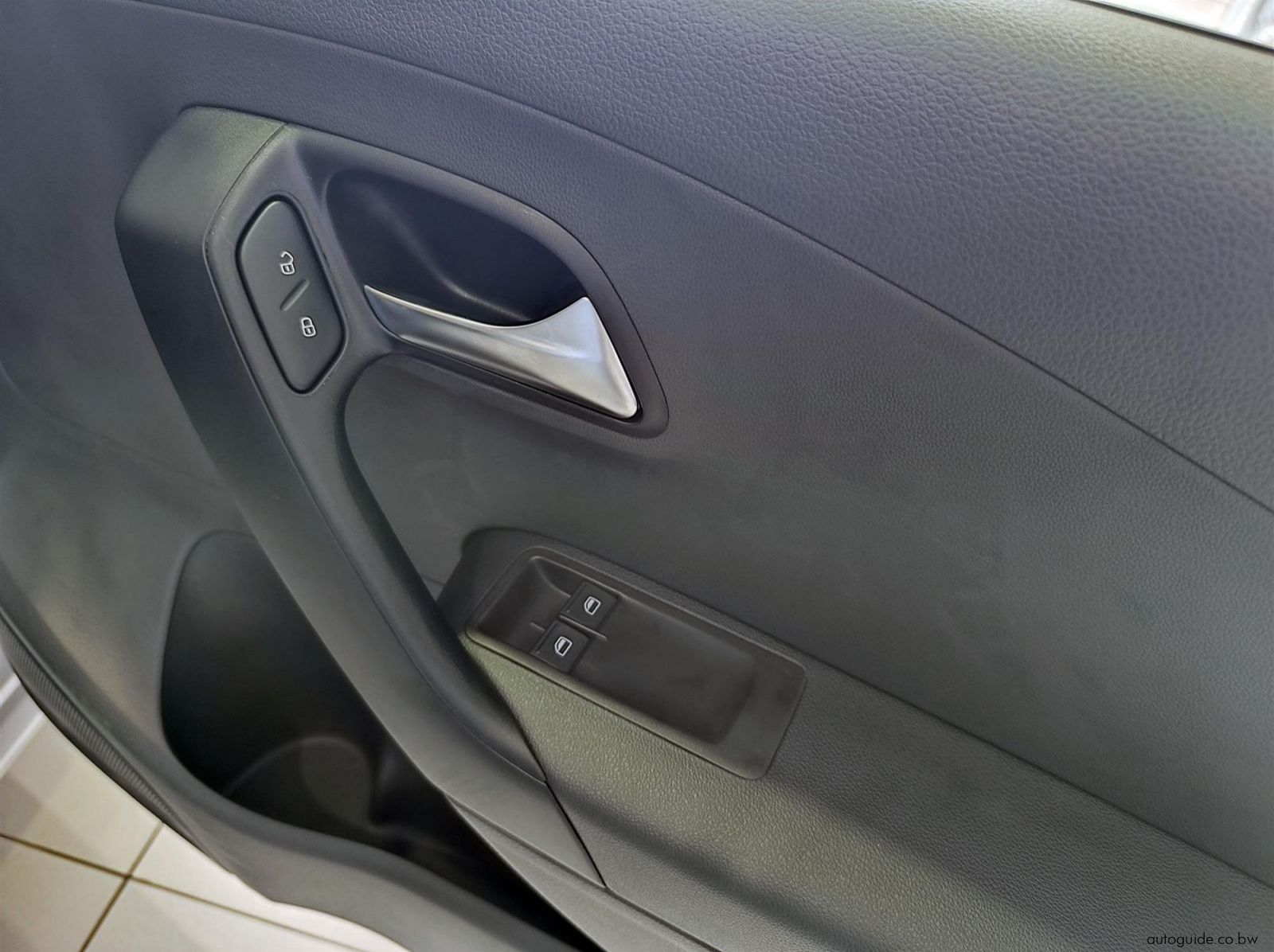 2025 Volkswagen Polo Vivo 1.6L 77kW pictures