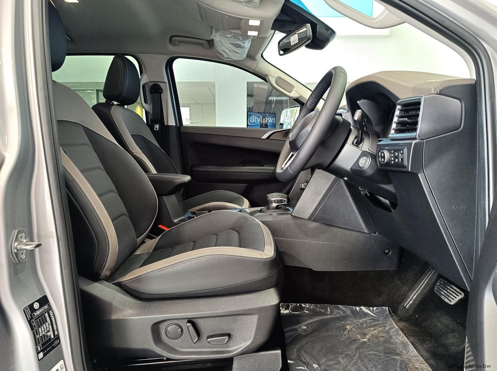2026 Volkswagen Amarok Style V6 4x4 3.0TDi pictures