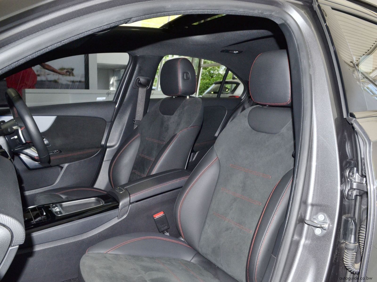 2023 Mercedes-Benz A200 pictures