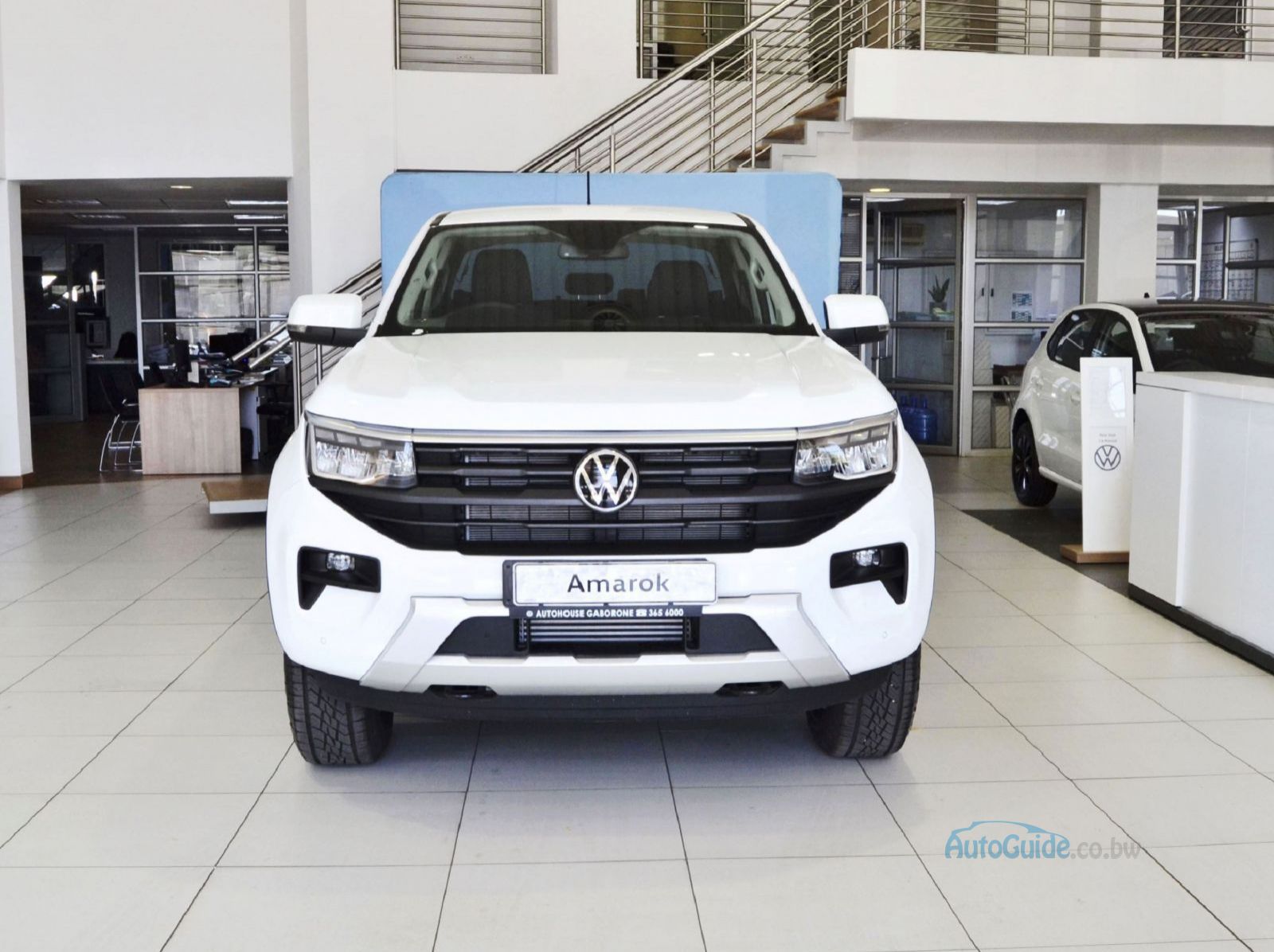 2025 Volkswagen Amarok Life 4Motion pictures