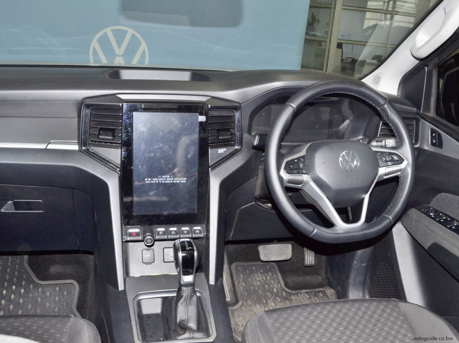 2025 Volkswagen Amarok Adventure Edition pictures