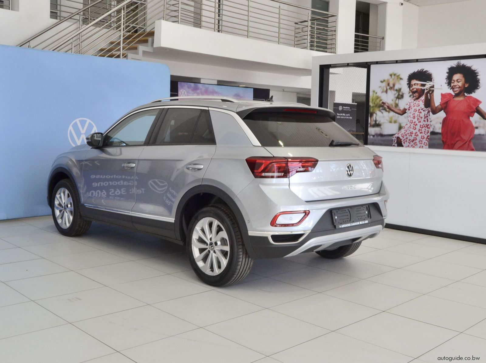 2025 Volkswagen T-Roc Design TSi pictures