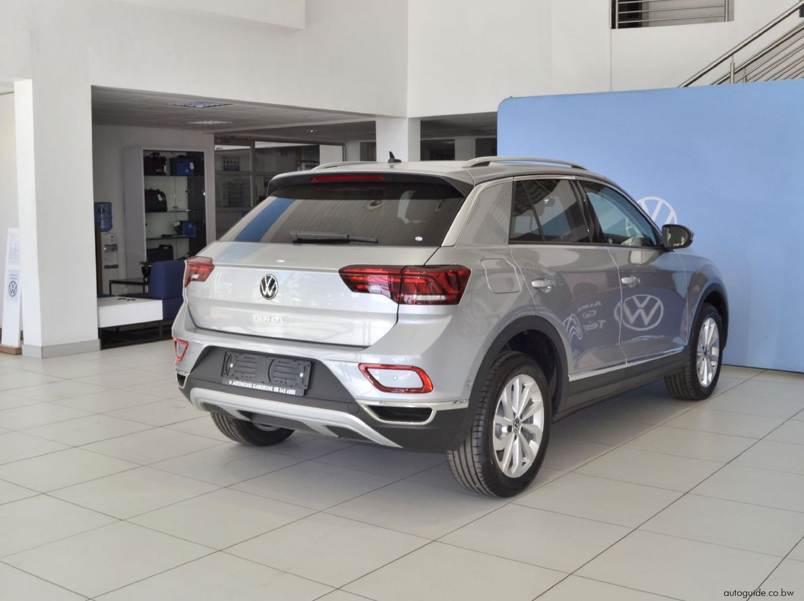 2025 Volkswagen T-Roc Design TSi pictures