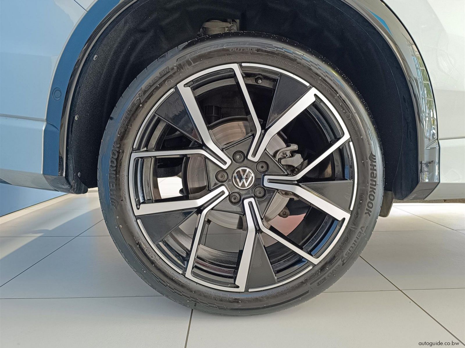 2025 Volkswagen Tiguan 2.0TDi 110kw R-Line pictures