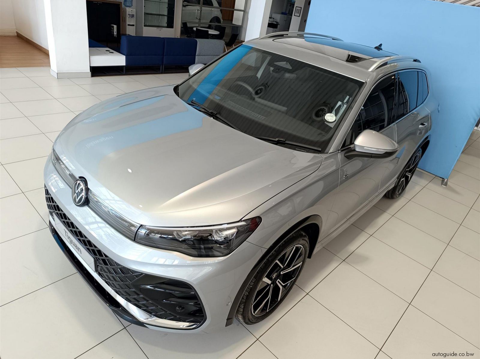 2025 Volkswagen Tiguan 2.0TDi 110kw R-Line pictures