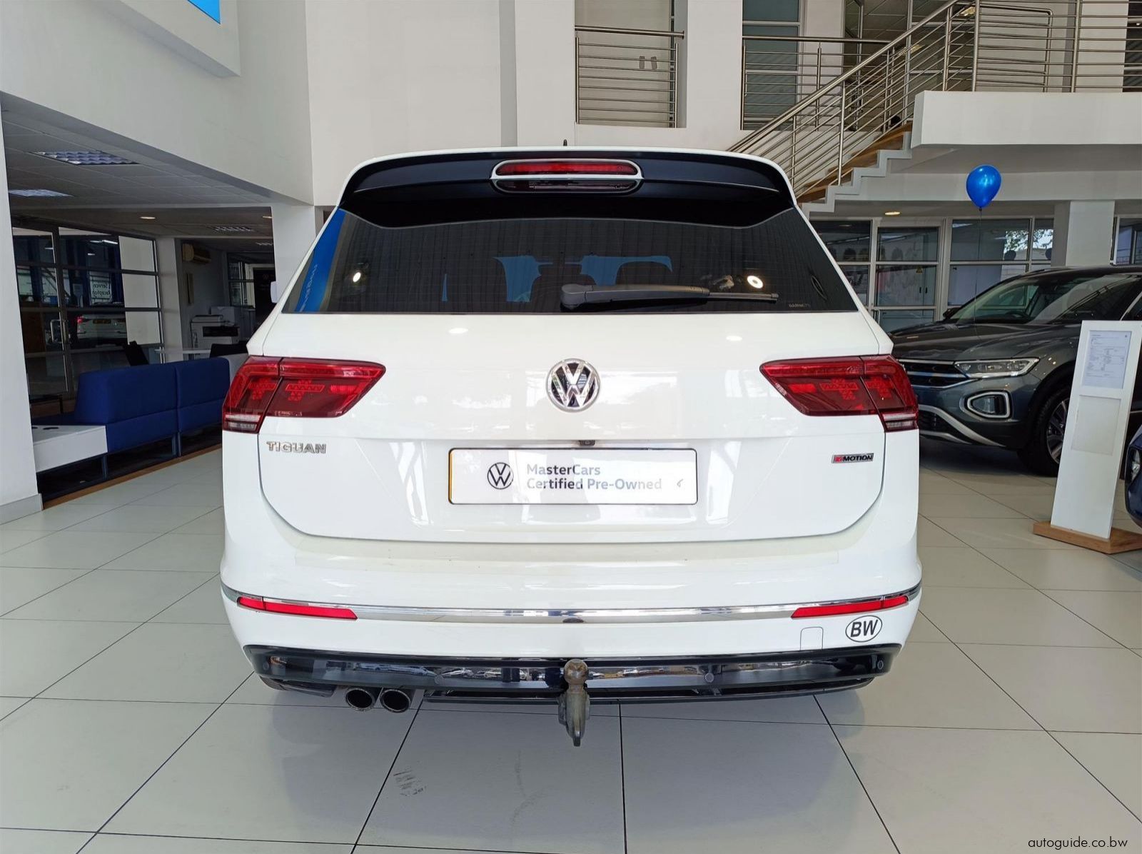 2018 Volkswagen Tiguan 2.0TDI HighLine R-Line pictures
