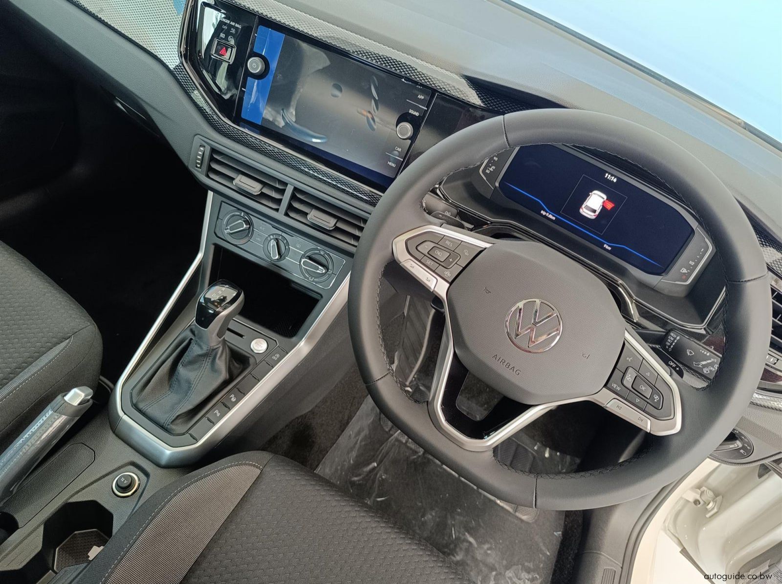 2025 Volkswagen Polo 1.0TSI Life DSG pictures