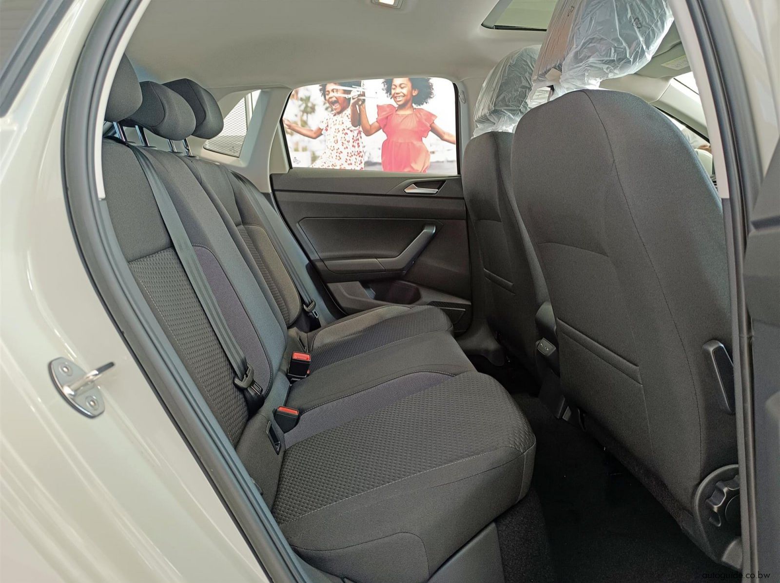 2025 Volkswagen Polo 1.0TSI Life DSG pictures
