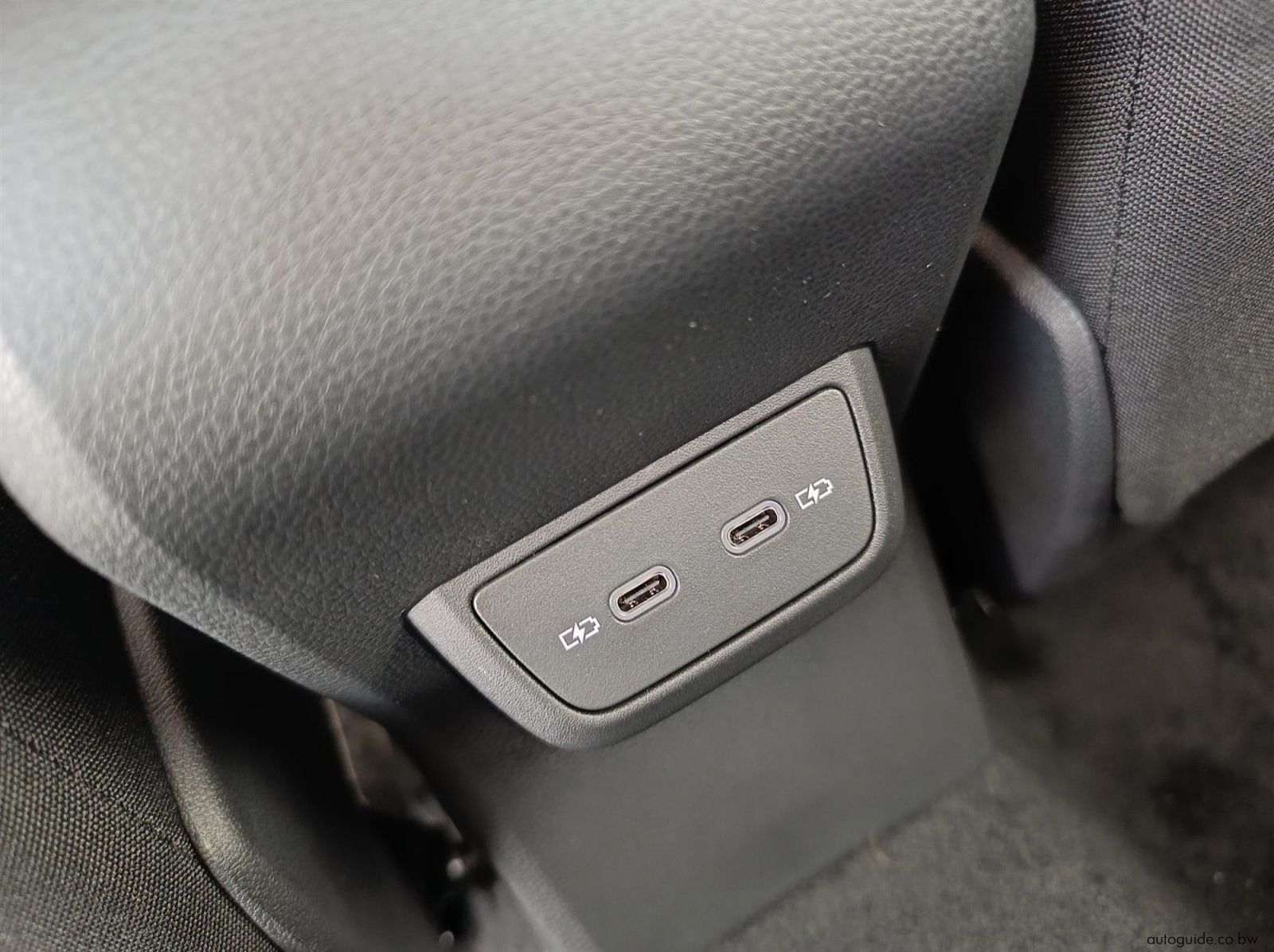 2025 Volkswagen Polo 1.0TSI Life DSG pictures