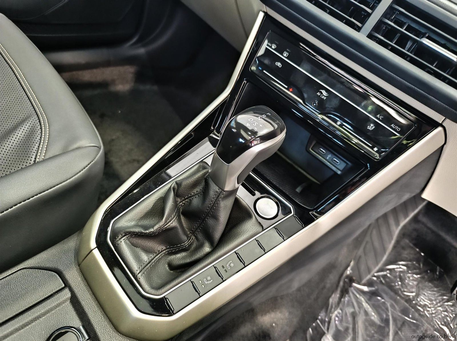 2026 Volkswagen Polo Sedan 1.0L TSi 85kW pictures