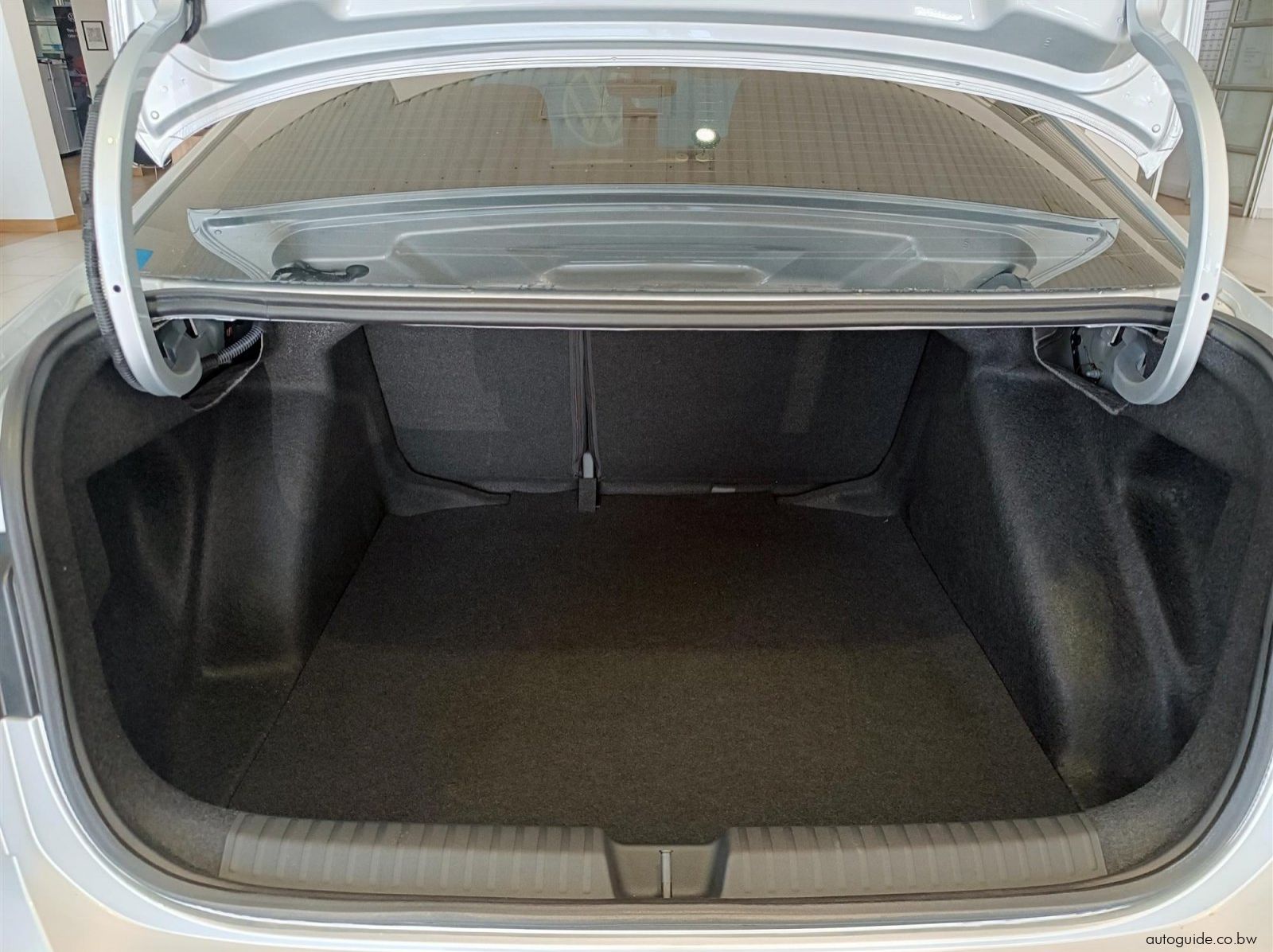 2026 Volkswagen Polo Sedan 1.0L TSi 85kW pictures