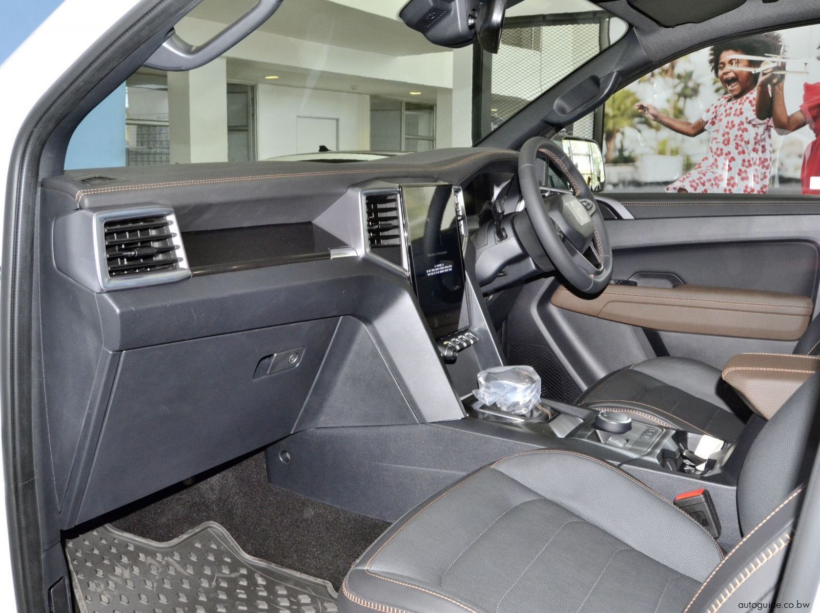 2025 Volkswagen Amarok Pan Americana 4Motion pictures