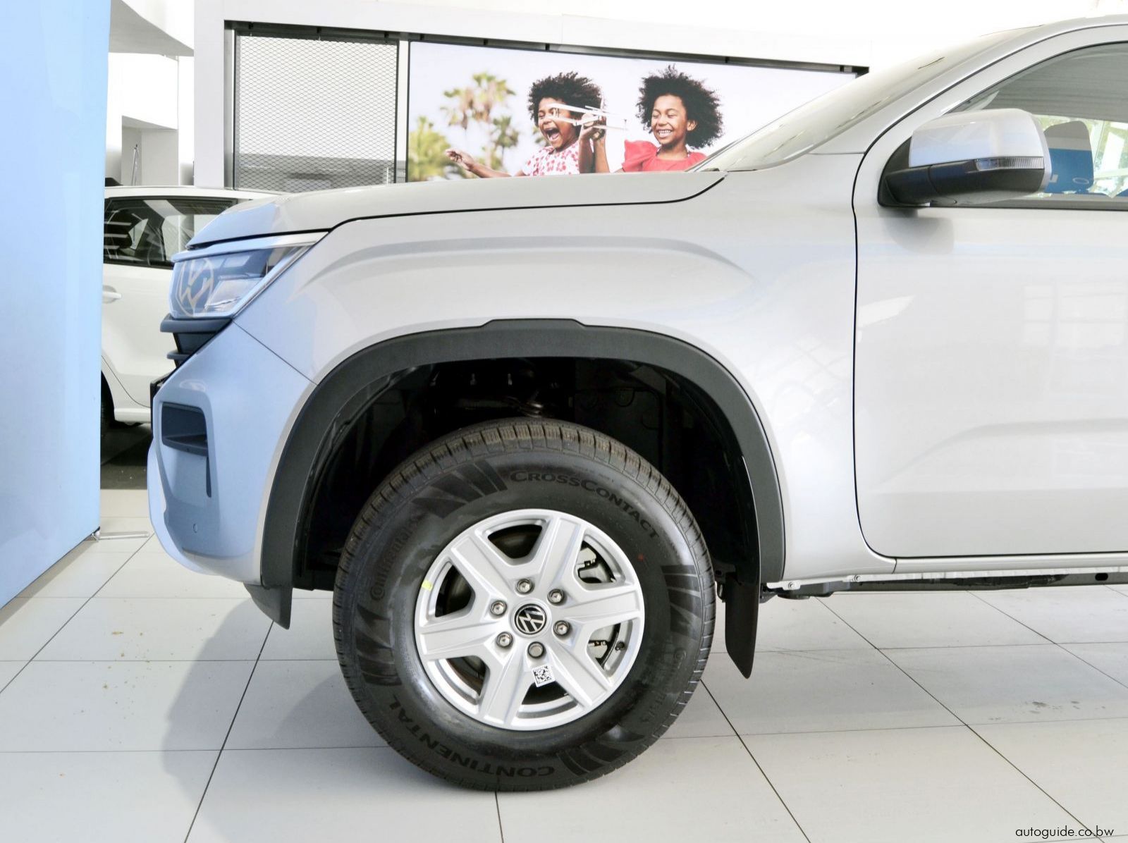 2025 Volkswagen Amarok Life - A/T - 4x2 pictures