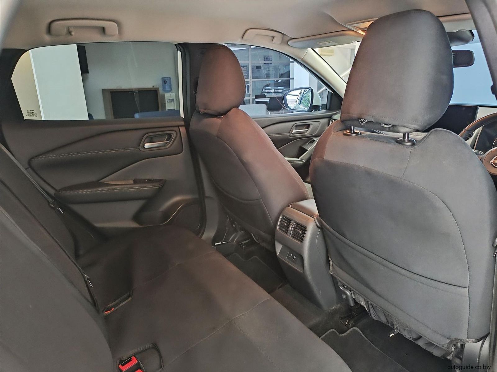 2023 Nissan Quashqai Acenta pictures