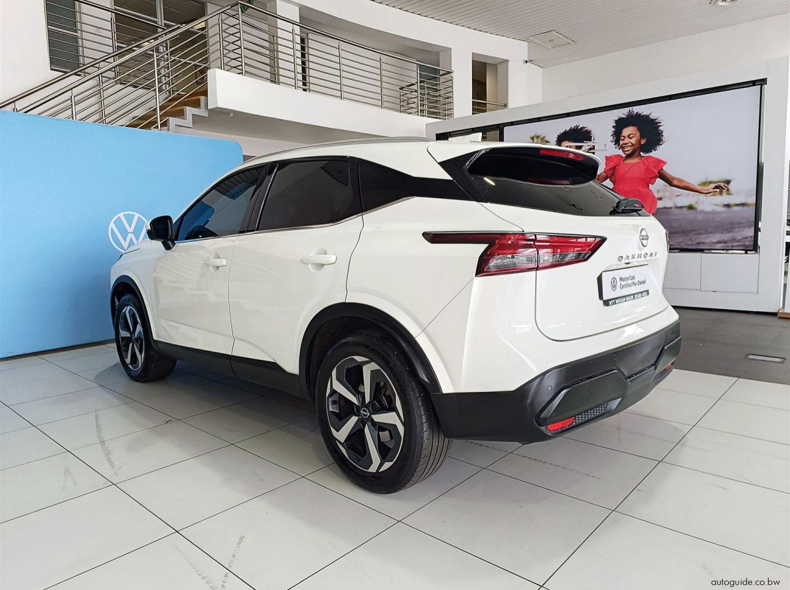2023 Nissan Quashqai Acenta pictures