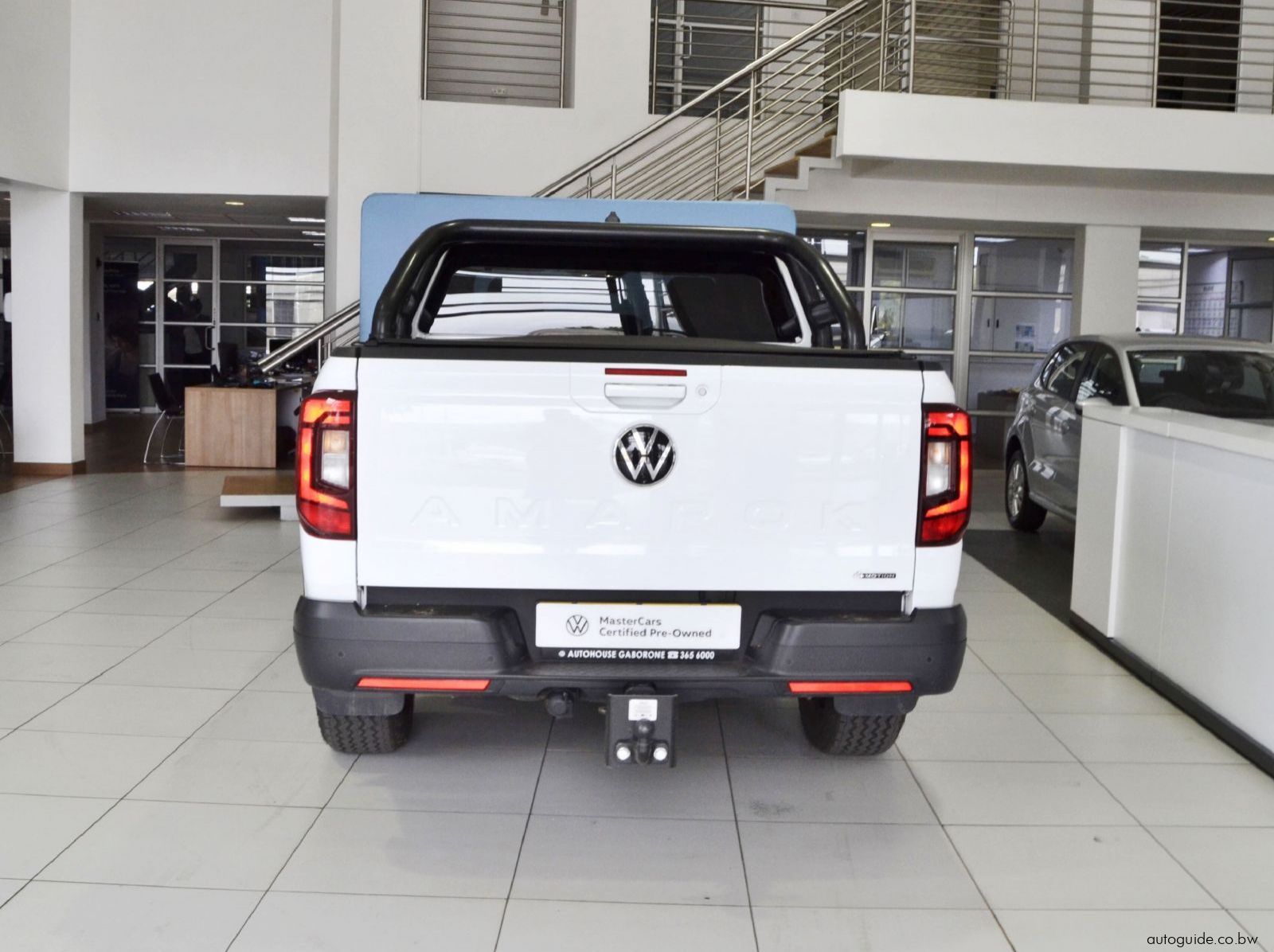 2025 Volkswagen Amarok Life 4Motion pictures