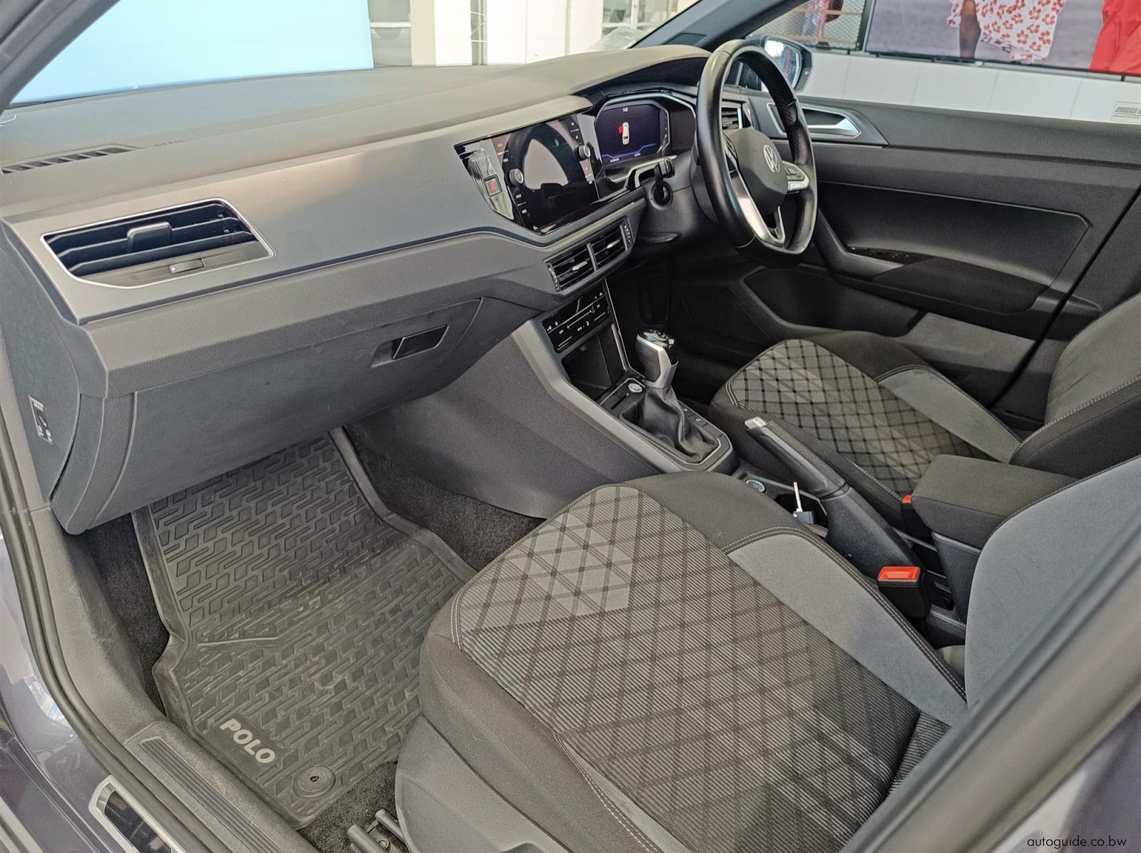 2024 Volkswagen Polo R-Line 1.0L TSi pictures