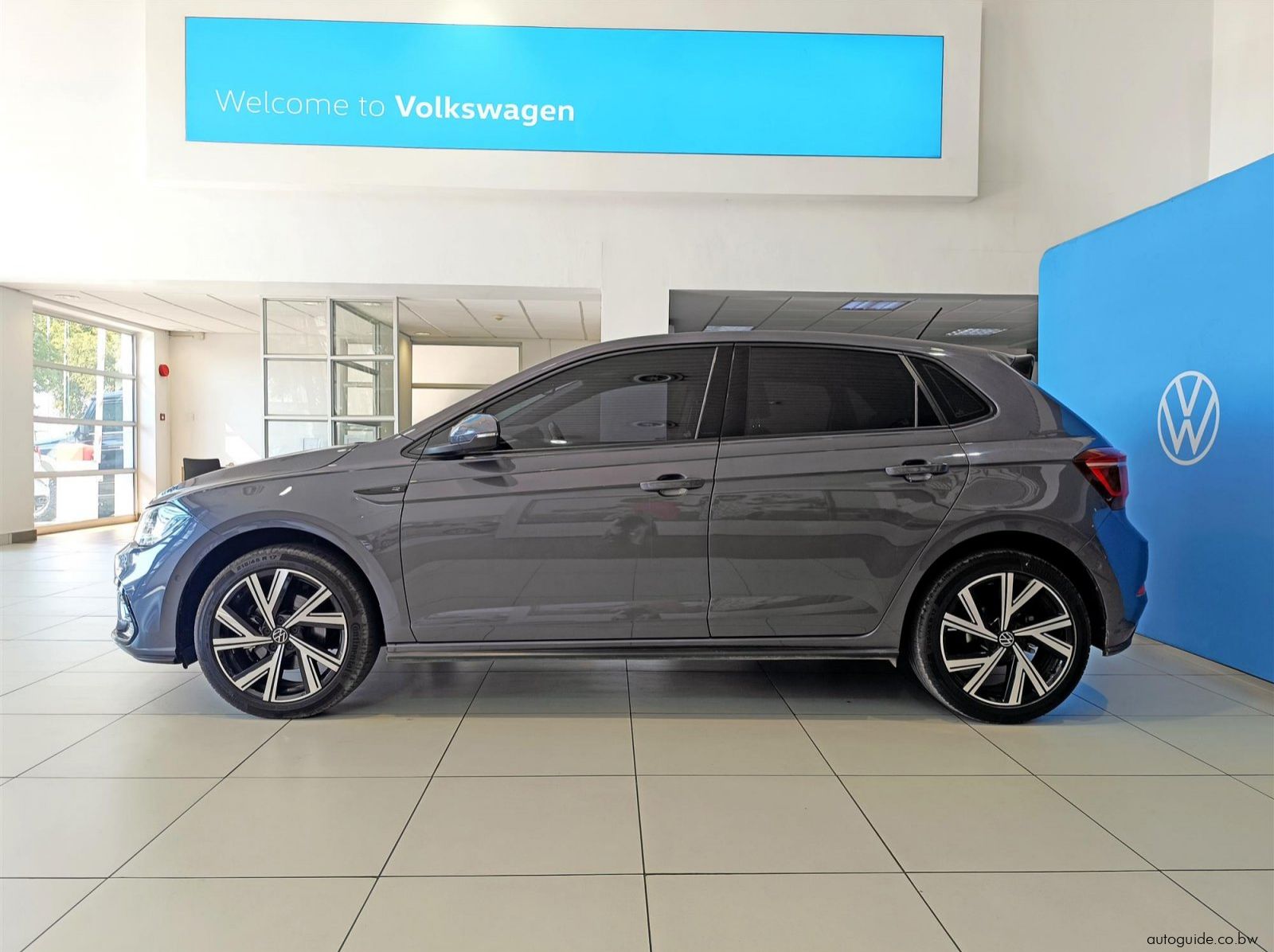 2024 Volkswagen Polo R-Line 1.0L TSi pictures
