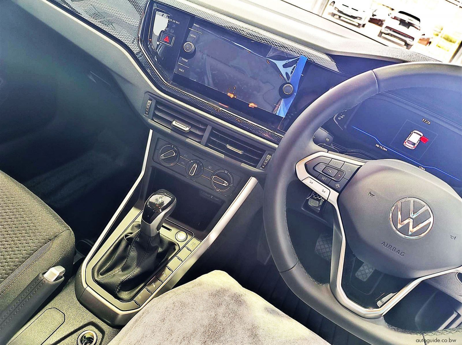 2025 Volkswagen Polo 1.0TSi Life DSG pictures