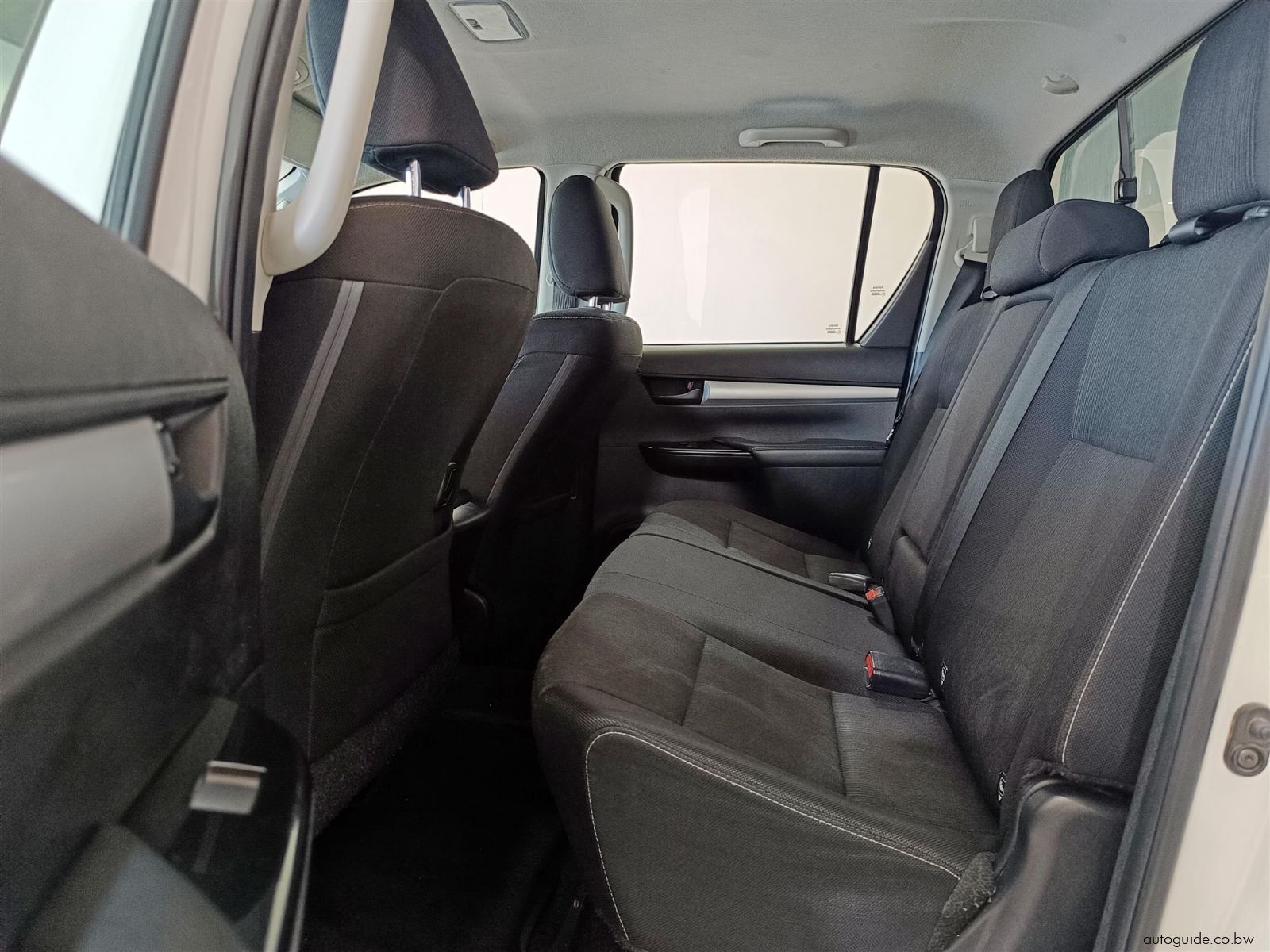 2023 Toyota Hilux Raider GD-6 2.4 4x4 AT photo