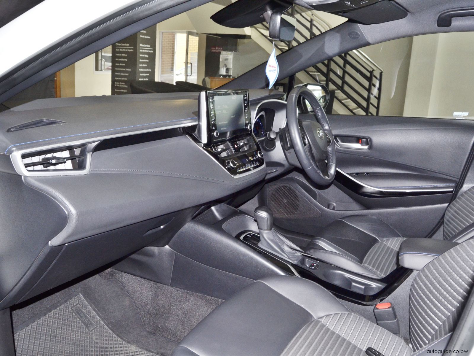 2020 Toyota Corolla XR photo