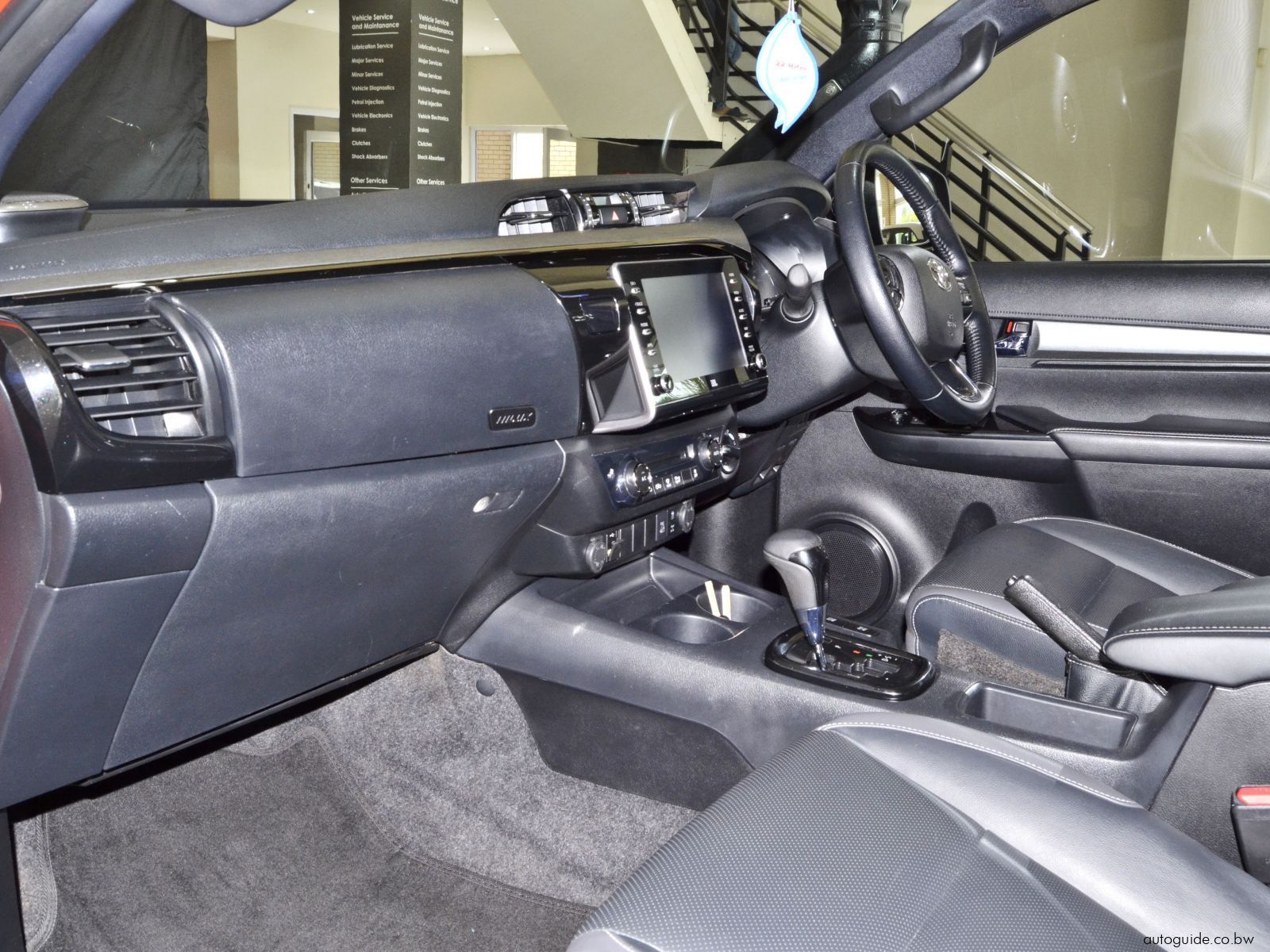 2021 Toyota Hilux Legend RS photo